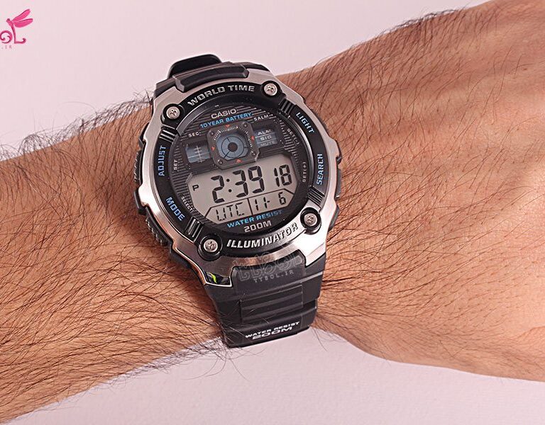 ساعت مچی جیشاک