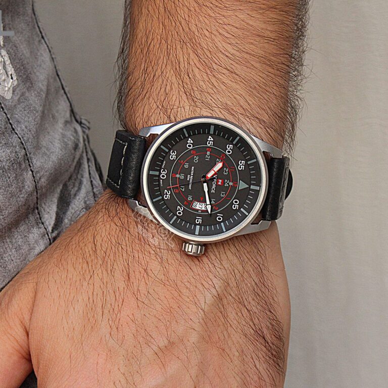 ساعت تک موتوره naviforce