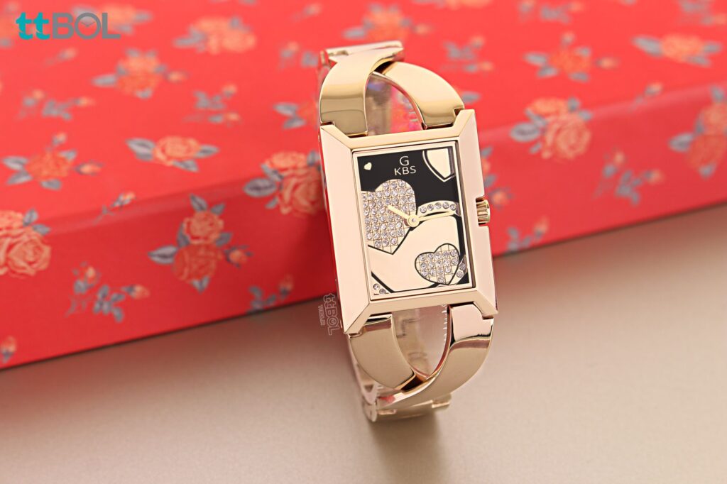 ساعت زنانه شیک gucci