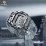 ساعت مچی کاسیو جیشاک مدل GM-5600SCM-1 با بند چریکی و صفحه دیجیتال