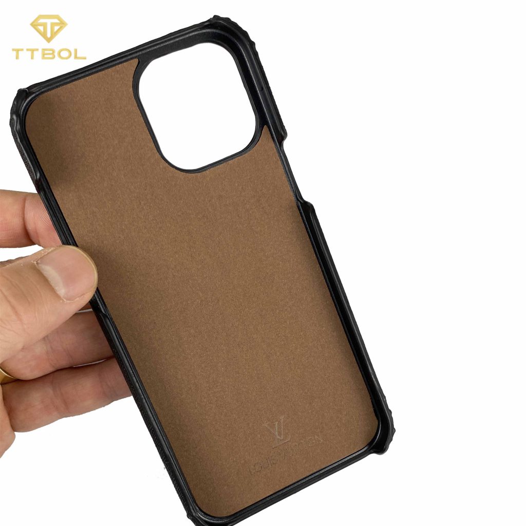 قاب گوشی لویی ویتون برای iphone 12 pro max