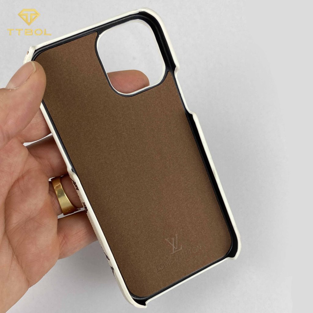 قاب گوشی طرح لویی ویتون برای iphone 12/12 pro