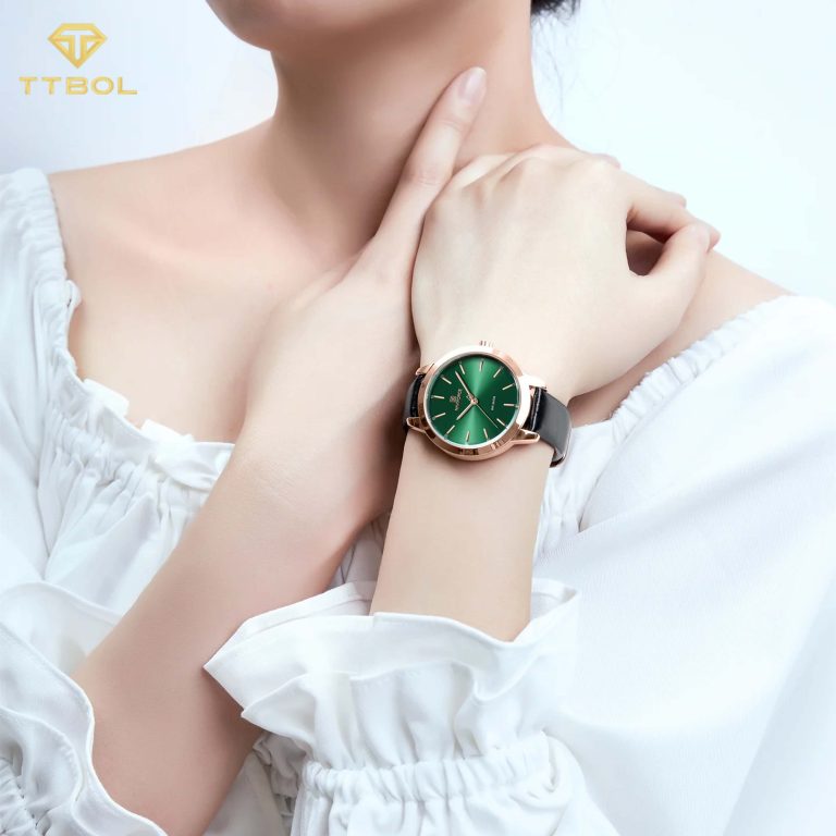 ساعت مچی زنانه ناوی فورس بند مشکی صفحه سبز NAVIFORCE NF5024