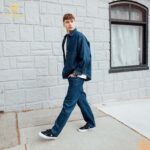 ساعت کاسیو جی‌شاک GA-010-1A در کنار لوازم استایل روزمره مردانه