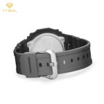 ساعت مچی کاسیو G-SHOCK GA-2100FL-1A روی مچ دست، مناسب برای استایل اسپرت و خیابانی