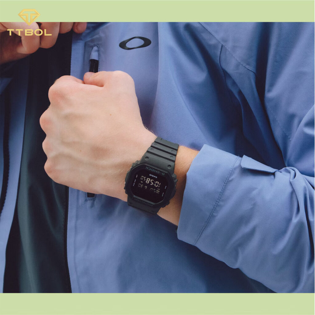 ساعت مچی مردانه قواصی کاسیو جیشاک CASIO G-SHOCK DW-5610UU-8
