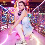 نمای جانبی ساعت مچی اسپرت زنانه کاسیو BABY-G سفید