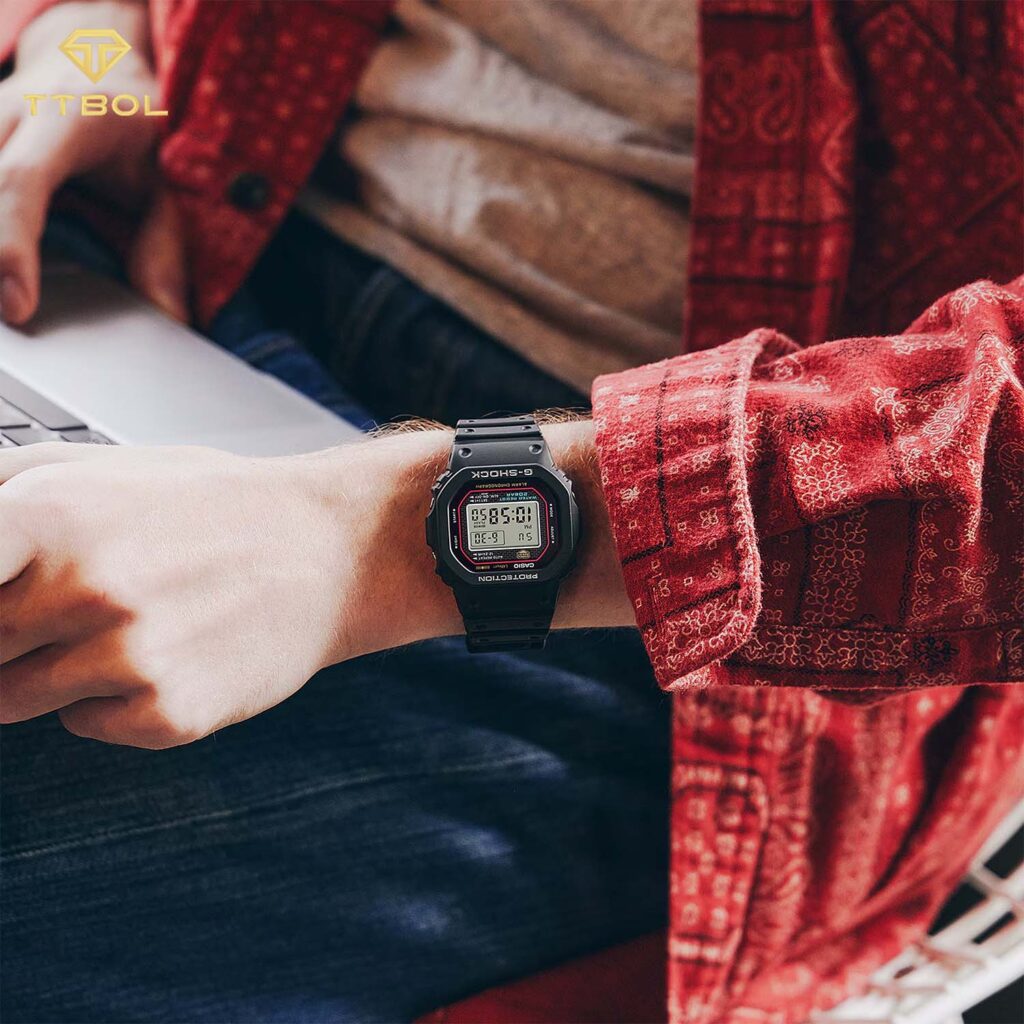 ساعت مچی مردانه کاسیو لاین جیشاک CASIO G-SHOCK DW-5000R-1A