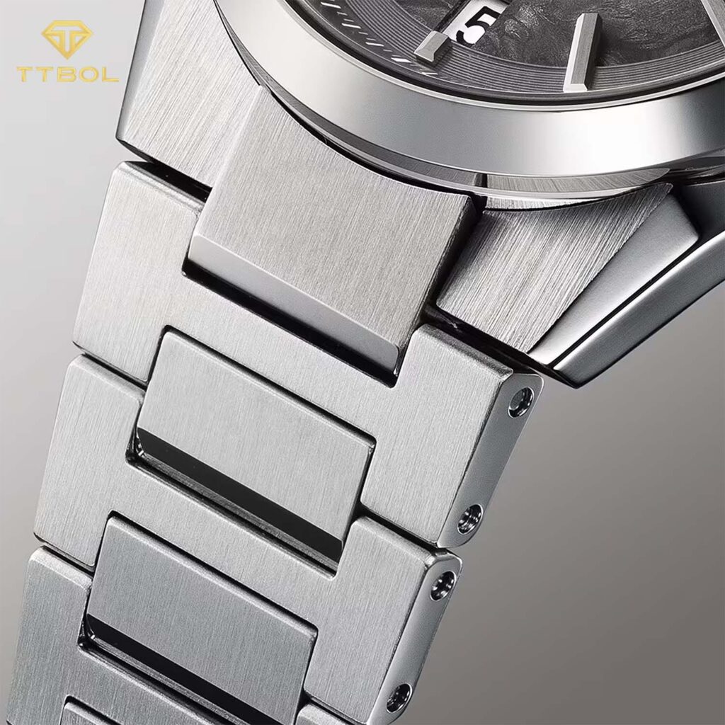 اولین ساعت مچی مردانه کاسیو ادیفایس بت موومنت اتوماتیک CASIO EDIFICE EFK-100CD-1A