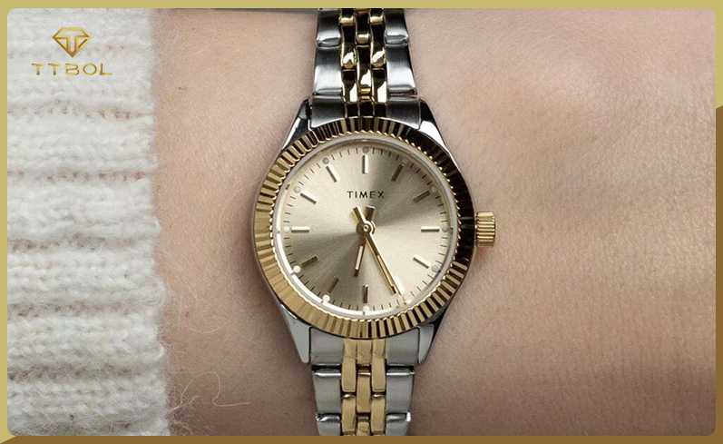 خرید ساعت مچی اصل در بلک فرایدی