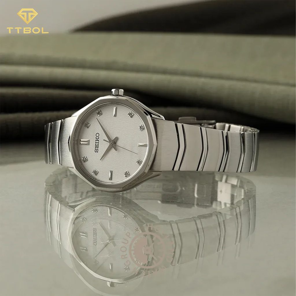 ساعت مچی عقربه ای زنانه سیکو SEIKO SUR615P1