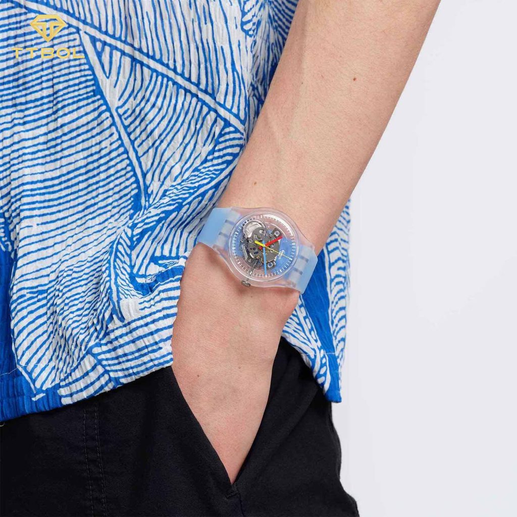 ساعت مچی پسرانه سواچ SWATCH SUOK156
