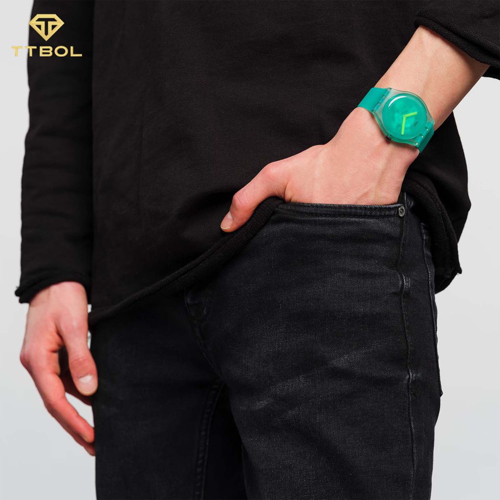 ساعت مچی سواچ SWATCH SUOG119