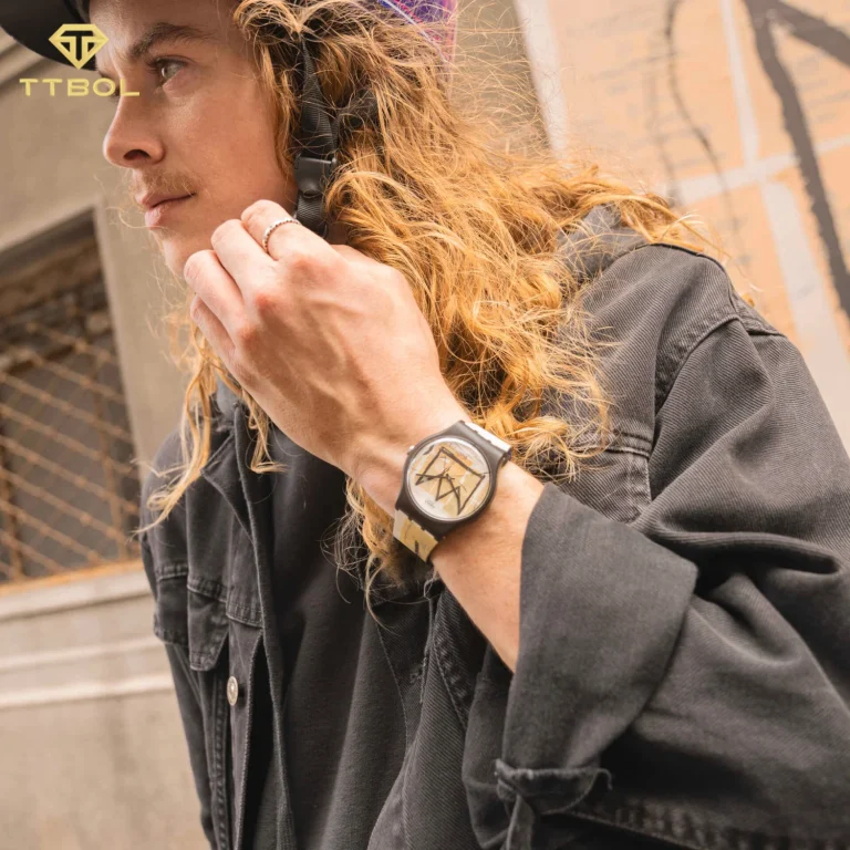 ساعت مچی سواچ SWATCH SUOZ355