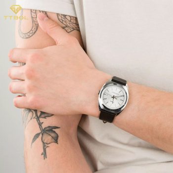 نمای کامل ساعت مردانه تایمکس TW2U15900 با بدنه استیل و بند چرم مشکی