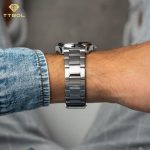 ساعت مچی مردانه اورینت مدل RA-AC0R02L30B – نمای روی مچ دست 2