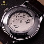 ساعت مچی مردانه اورینت مدل RA-AP0105Y30B – نمای ساعت روی مچ دست