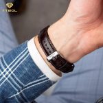ساعت مچی مردانه اورینت مدل RA-BB0003Y30B – نمای روی مچ دست 3
