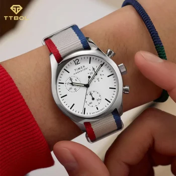 ساعت مچی مردانه تایمکس مدل TW2Y15800 Weekender New England Chronograph با صفحه سفید و بند پارچهای طوسی