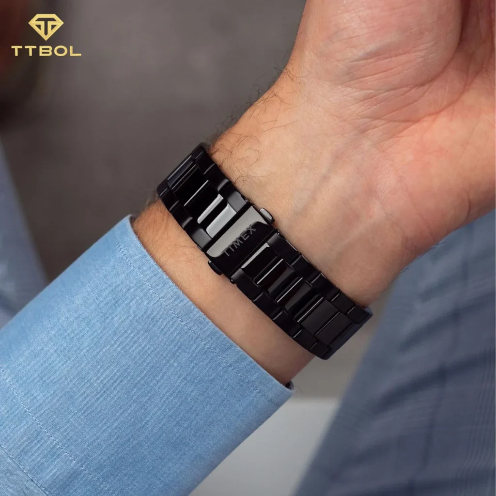 نمای مدلی ساعت مچی تایمکس TW2Y22800