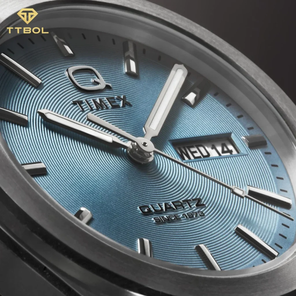 نمای نزدیک صفحه ساعت تایمکس TW2Y35200