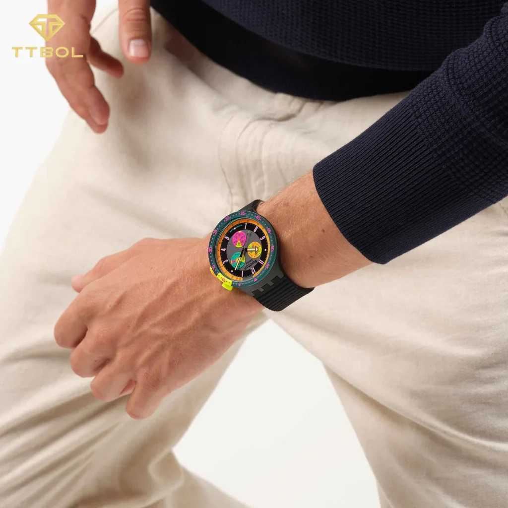 ساعت مچی سواچ SB02B104 روی مچ 2
