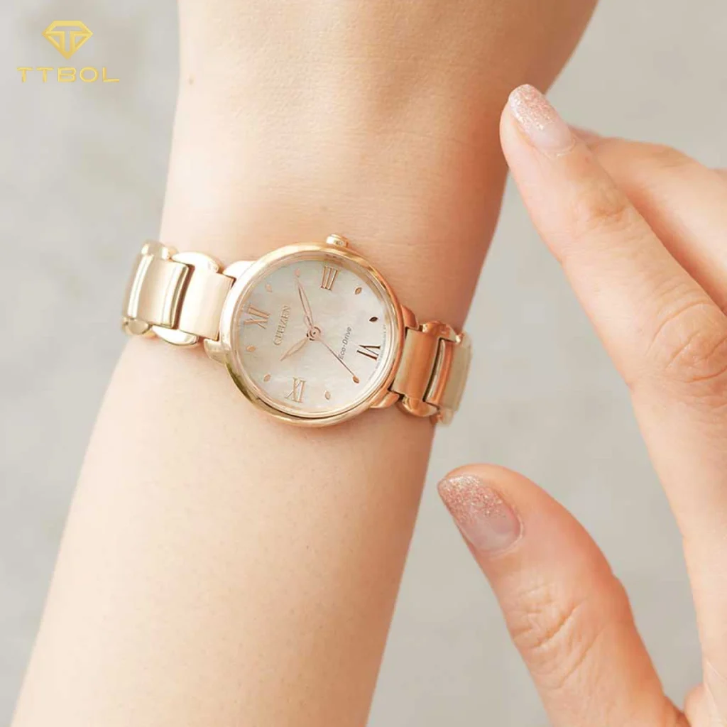 ساعت مچی زنانه سیتیزن CITIZEN EM0929-81Y - روی مچ