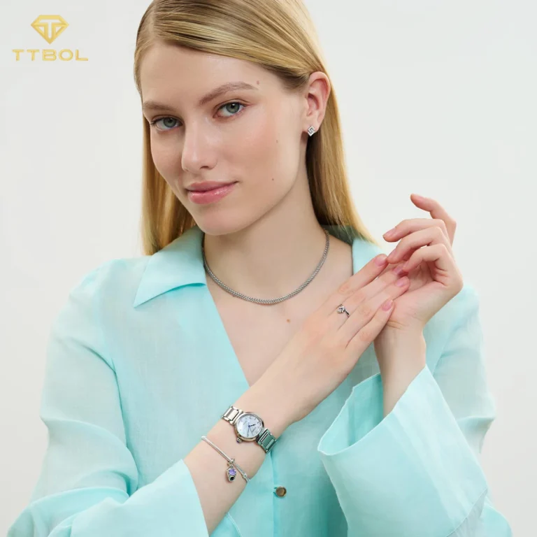 ساعت مچی زنانه سیتیزن CITIZEN EM1130-83D - روی مچ